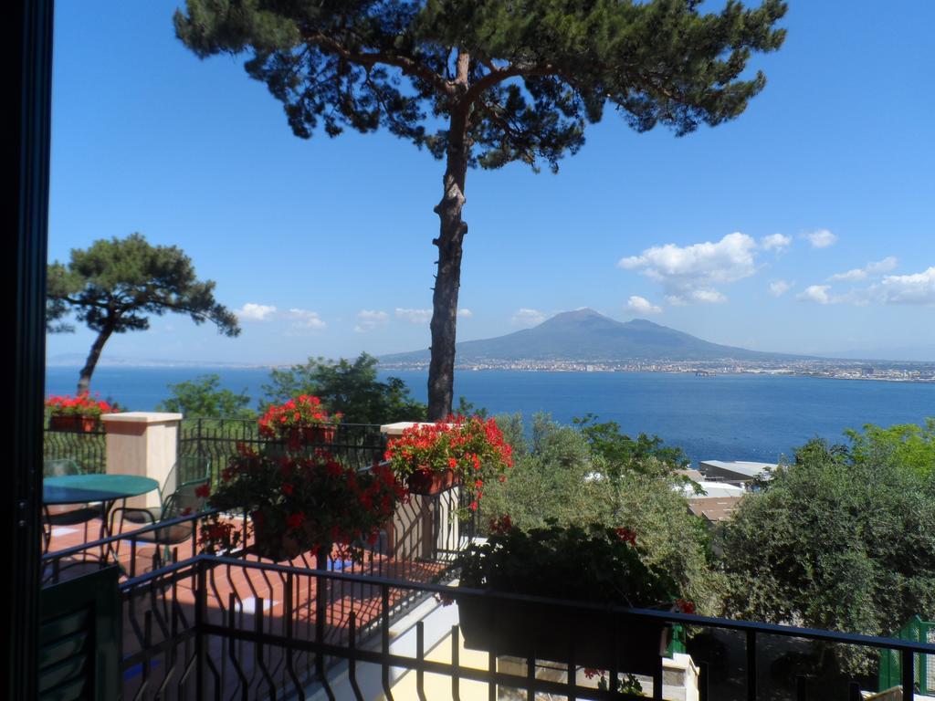 Ancelle Sorrento - Casa D'Accoglienza Hotell Castellammare di Stabia Eksteriør bilde